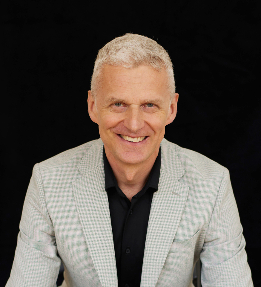 Dr Patryk Szulakowski