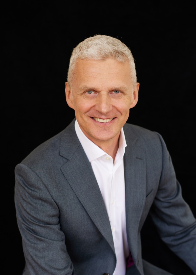 Dr Patryk Szulakowski